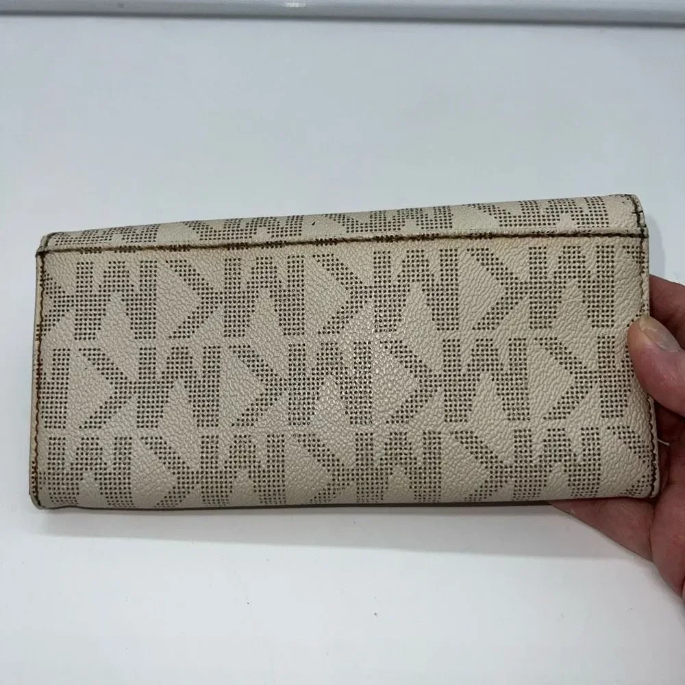 Michael Kors Jet Set Slim Flap Wallet Vanilla Monogram  Leather